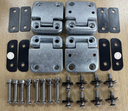Front door hinge - front,